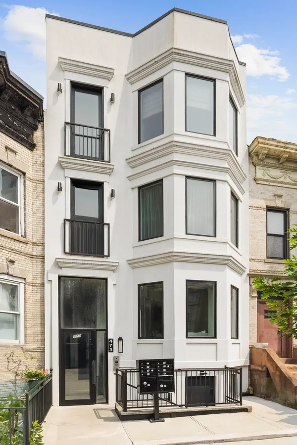 $999,000 | 473 Bainbridge Street, Unit 1 | Bedford-Stuyvesant