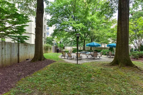 $449,000 | 3100 Connecticut Avenue Northwest, Unit 304, Washington, DC 20008