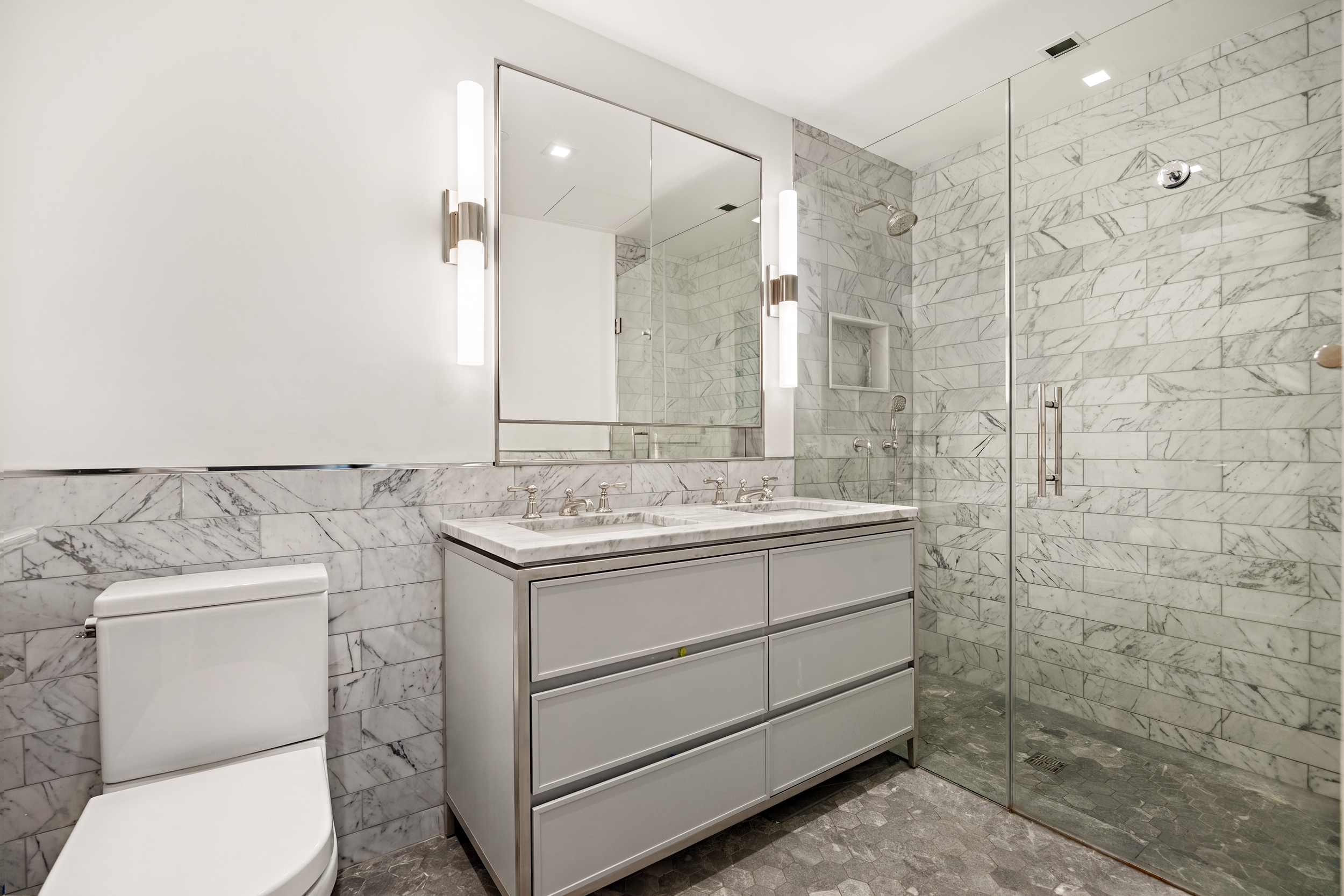 350 West 71st Street, Unit 6A Manhattan, NY 10023 - Photo 6 of 17