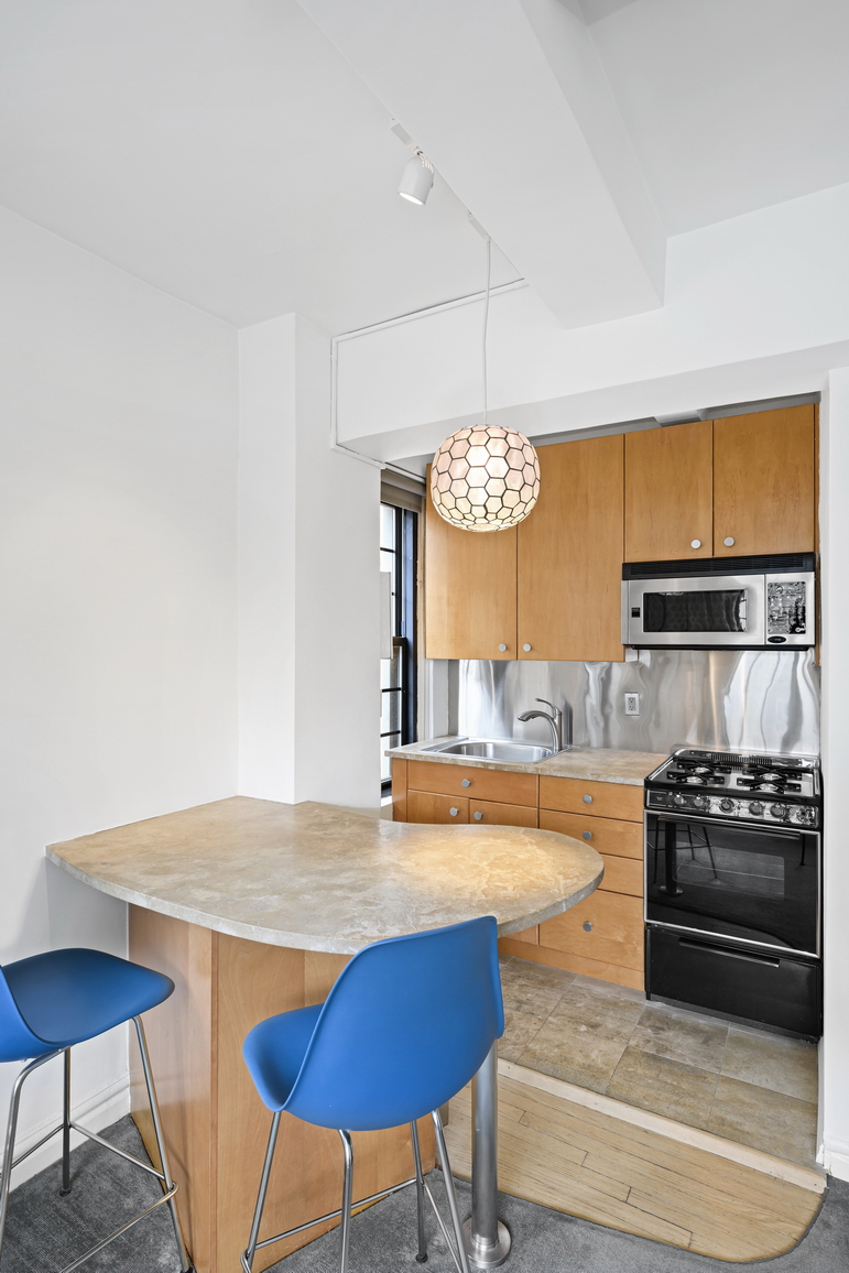 102 East 22nd Street, Unit 10G Manhattan, NY 10010 - Photo 8 of 13