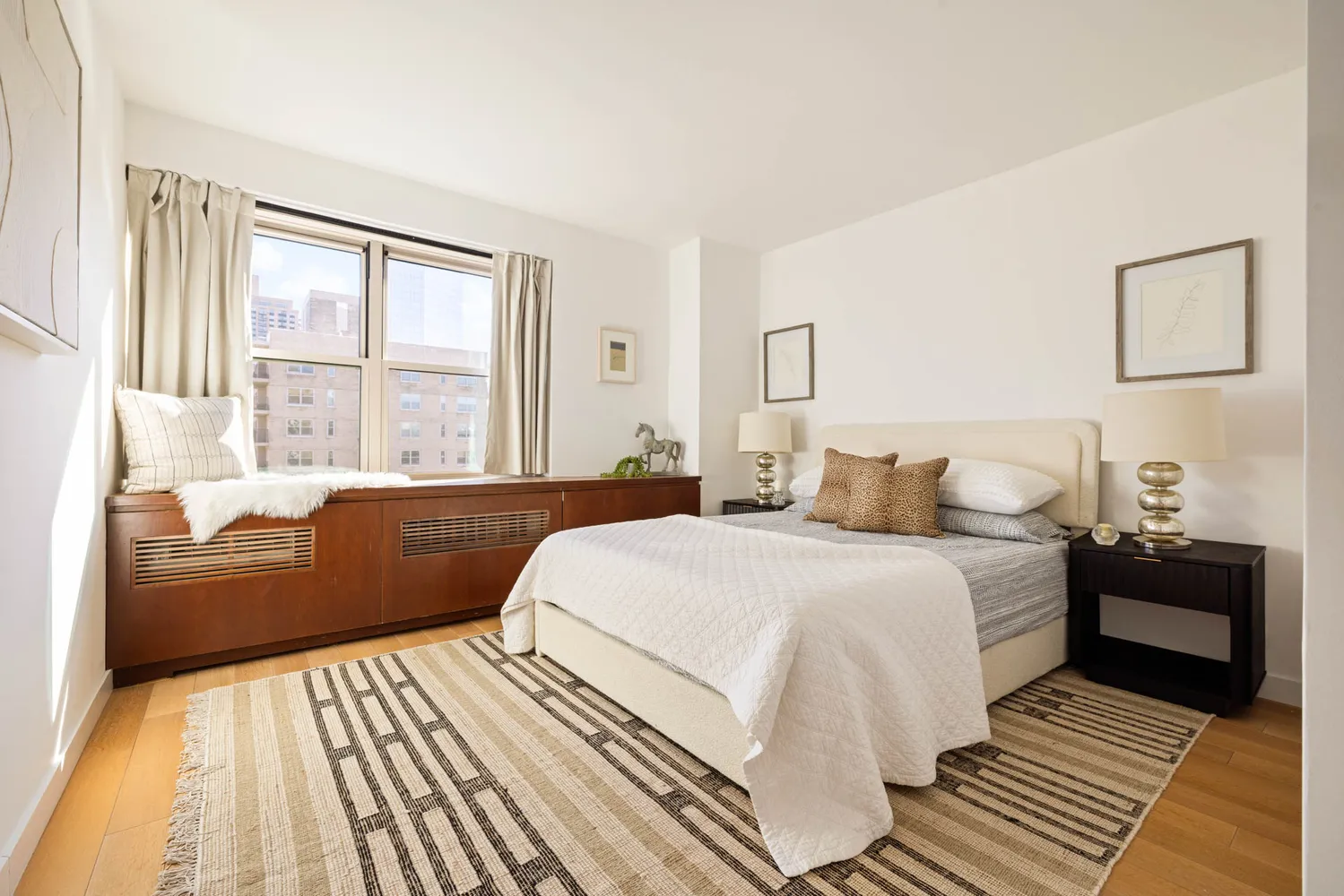 $850,000 | 165 West End Avenue, Unit 28J | Upper West Side