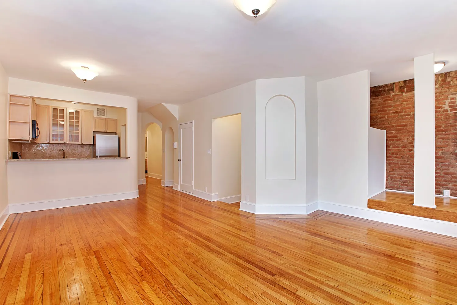 $10,000 | 53 Greenwich Avenue, Unit 1 | West Village