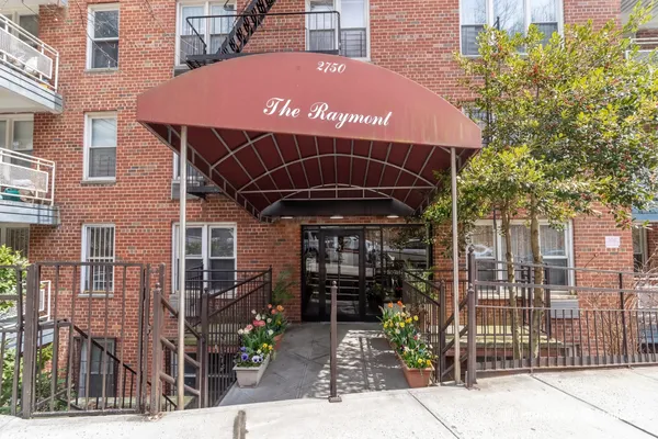 $225,000 | 2750 Johnson Avenue, Unit 6E | Spuyten Duyvil