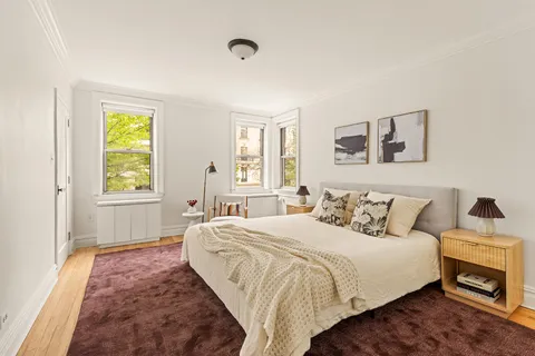 $1,350,000 | 70 Riverside Drive, Unit 2E | Upper West Side