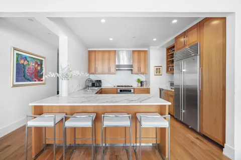 $2,495,000 | 130 West 30th Street, Unit 16A | Chelsea
