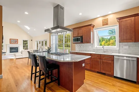 $1,299,000 | 3 Squirrel Hill Road, Acton, MA 01720