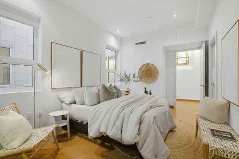 $2,600,000 | 135 West 4th Street, Unit 2W | Greenwich Village