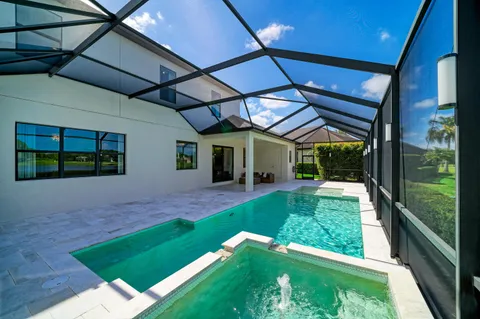 $949,000 | 826 Honeyflower Loop, Bradenton, FL 34212