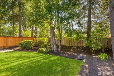 $1,275,000 | 3541 252nd Place Southeast, Sammamish, WA 98029