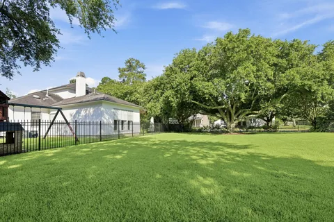 $675,000 | 2101 Sassy Lane, Baton Rouge, LA 70808