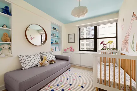 $2,550,000 | 1065 Park Avenue, Unit 10CD | Upper East Side
