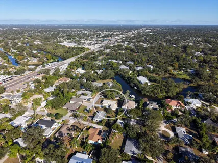 $525,000 | 2452 Whippoorwill Circle, Sarasota, FL 34231