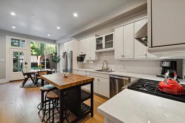 $10,000 | 2856 Sacramento Street, San Francisco, CA 94115