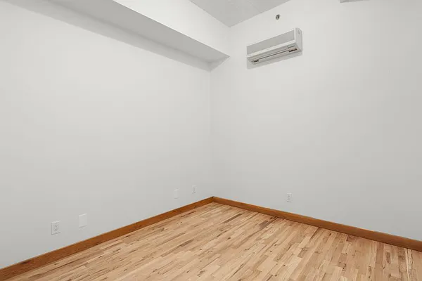 37 Bridge Street, Unit 2E Brooklyn, NY 11201 - Photo 9 of 19
