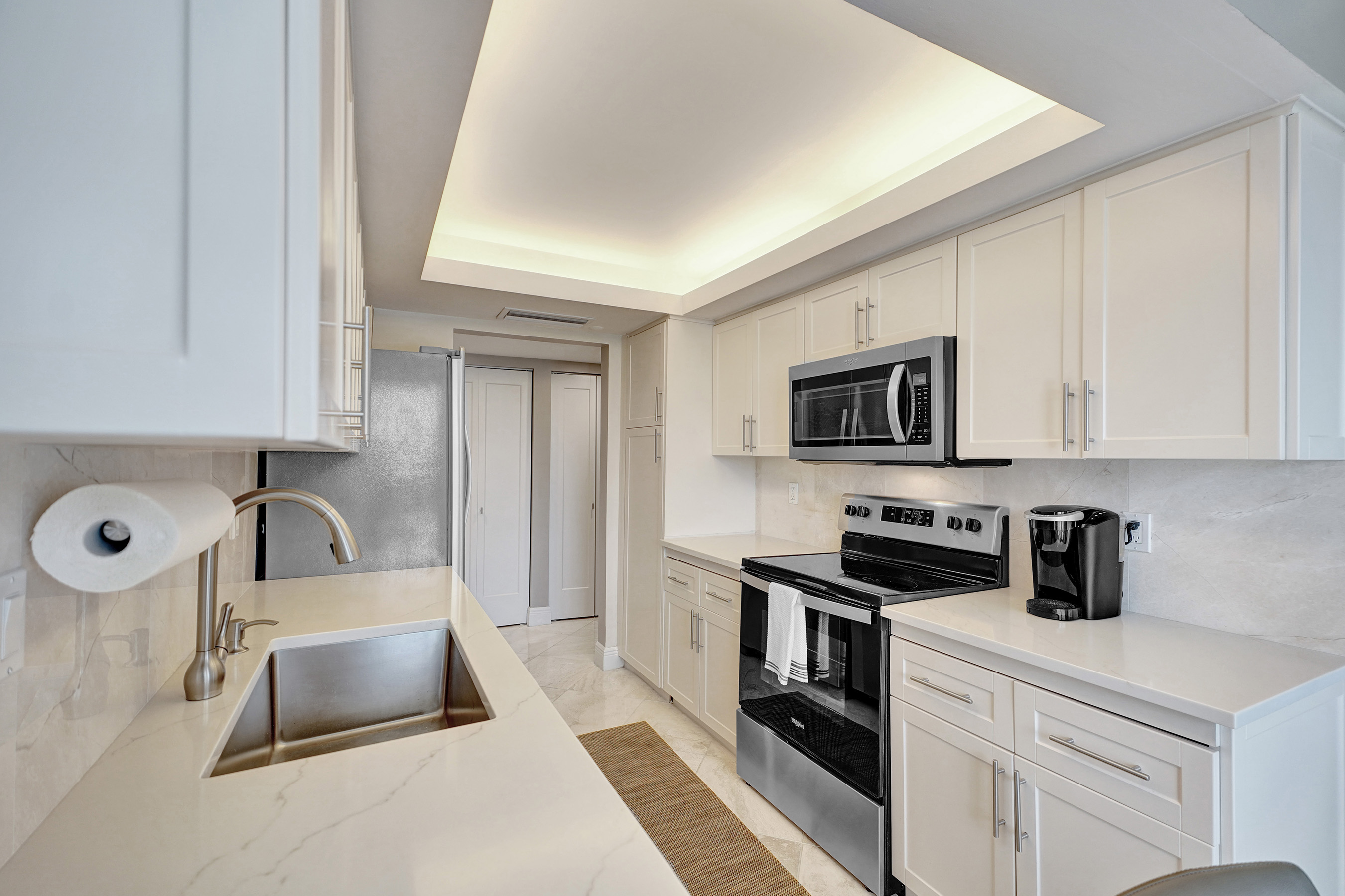 2001 North Ocean Boulevard, Unit 305 Boca Raton, FL 33431 - Photo 18 of 42