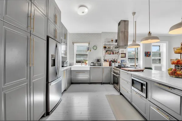 $11,500 | 275 Clinton Avenue, Unit 4-1 | Clinton Hill