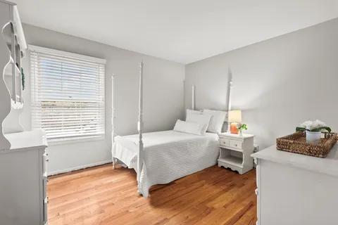 $1,350,000 | 3705 Templeton Place, Alexandria, VA 22304