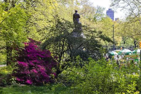$2,395,000 | 10 West 66th Street, Unit 29E | Upper West Side