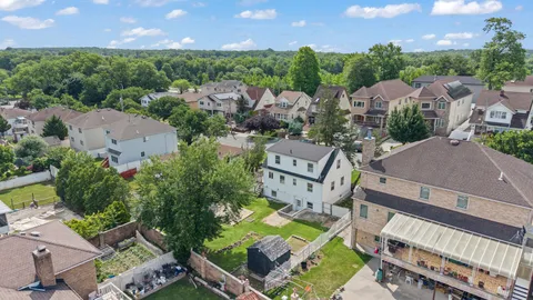 $749,000 | 223 Darlington Avenue | Huguenot
