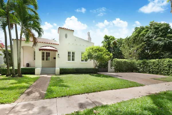 $1,550,000 | 720 Minorca Avenue, Coral Gables, FL 33134