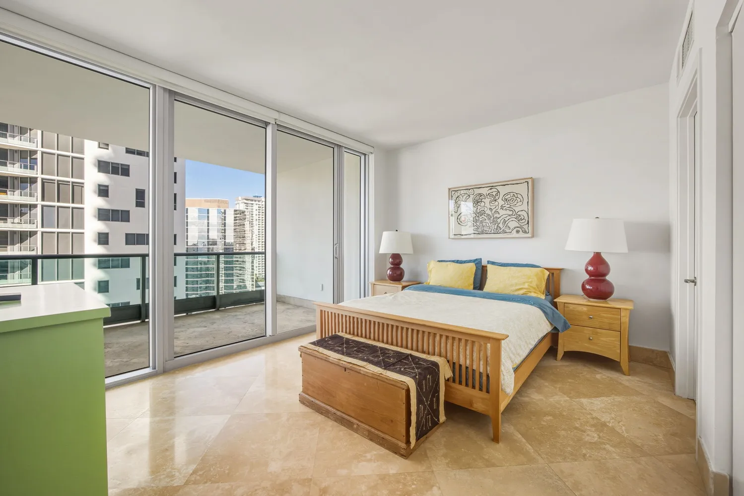$2,095,000 | 1331 Brickell Bay Drive, Unit 2807, Miami, FL 33131