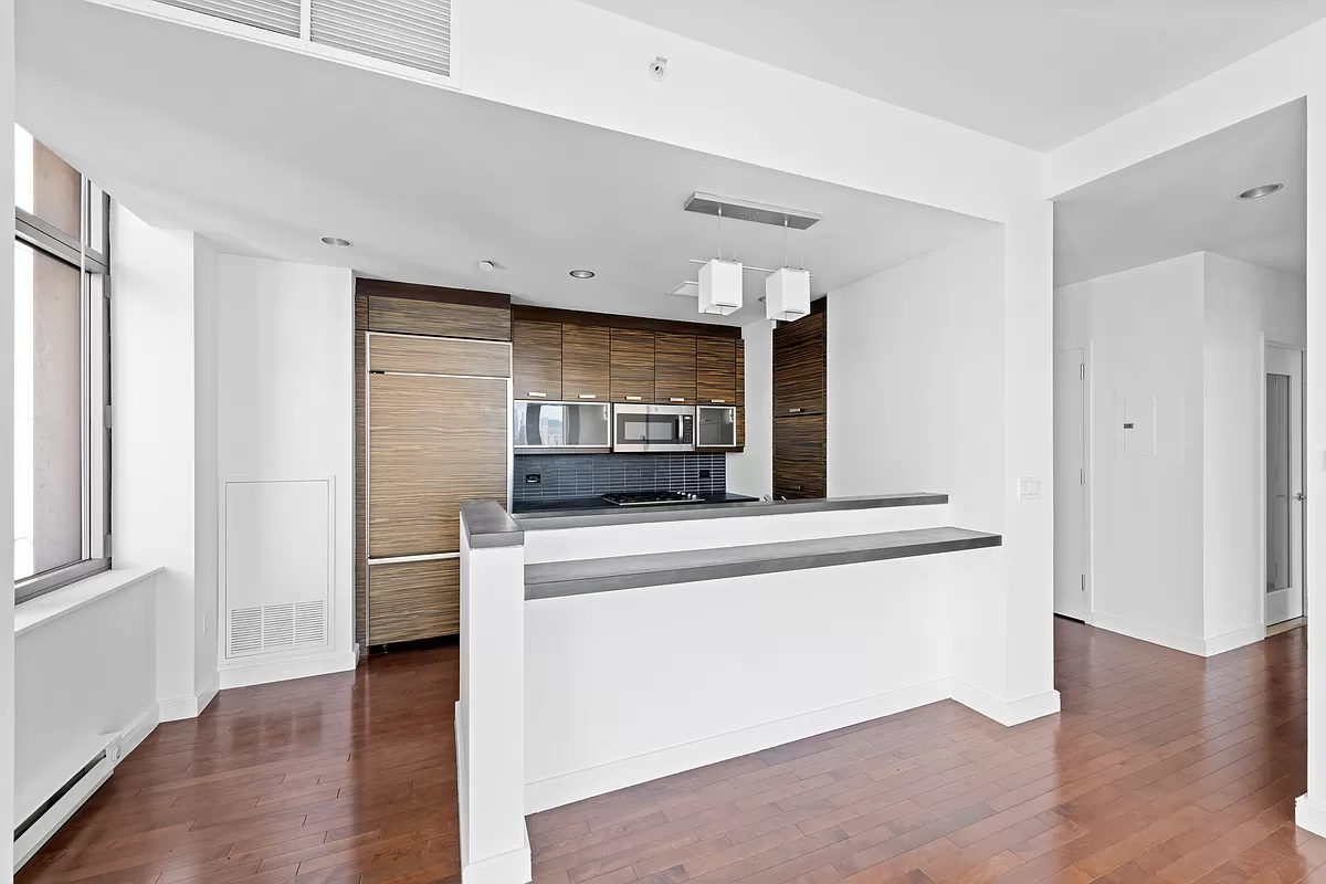 101 West 24th Street, Unit 15B Manhattan, NY 10011 - Photo 7 of 22 Gallery Image 7