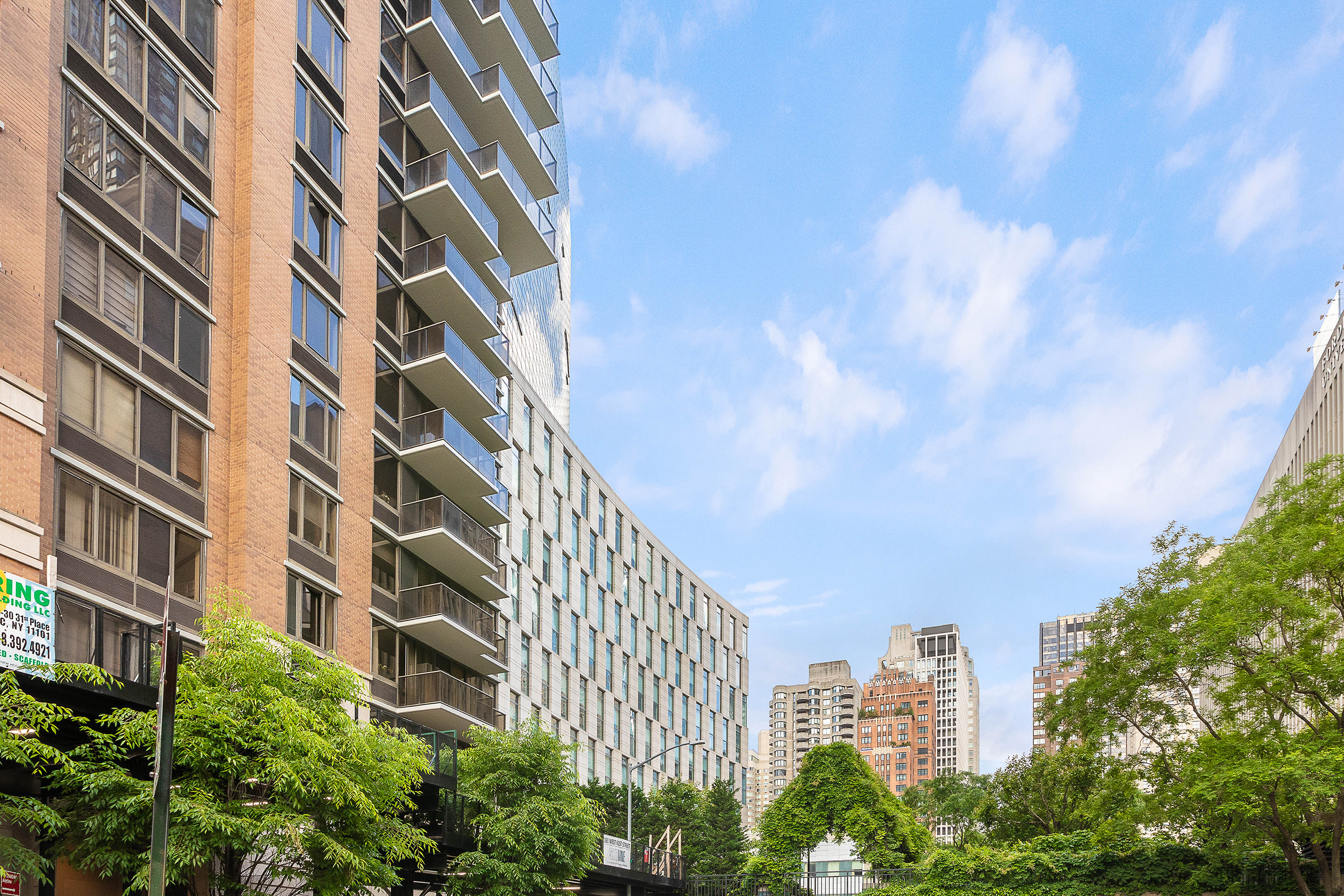 161 West 61st Street, Unit 5C Manhattan, NY 10023 - Photo 22 of 30 a city view with tall building