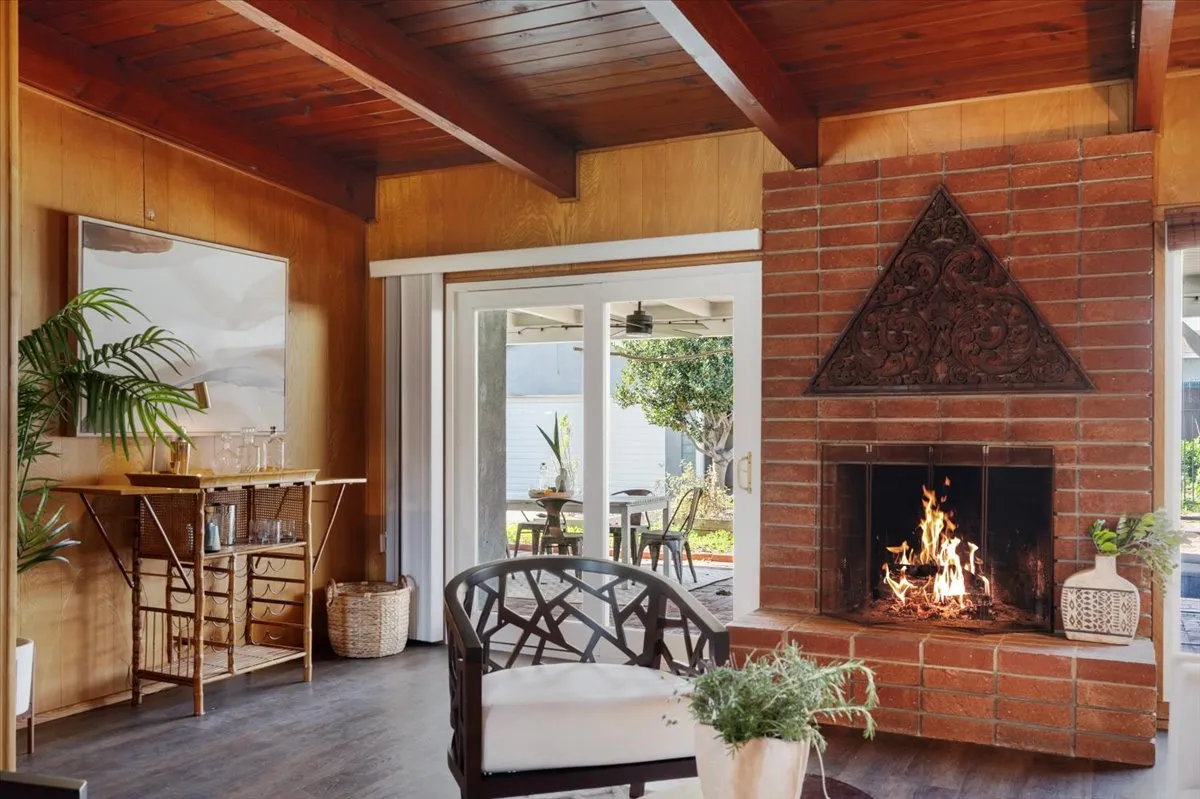 $975,000 | 1927 North Fairview Street, Burbank, CA 91505