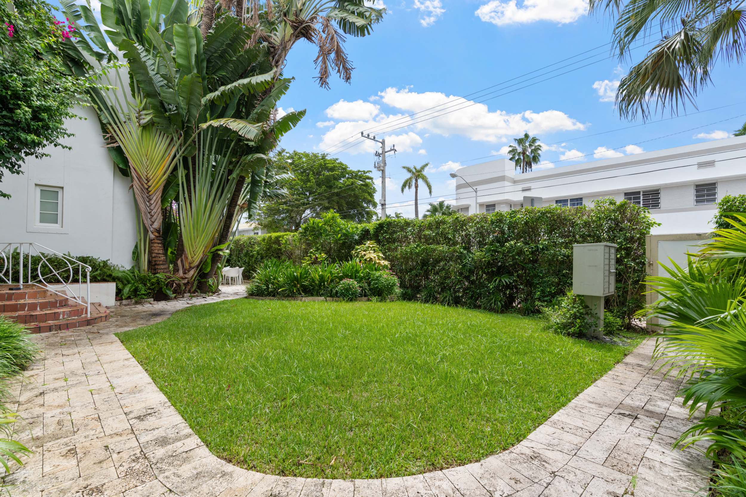 711 East 14th Street, Unit 7 Hialeah, FL 33010 - Photo 34 of 36 a view of a house with a backyard