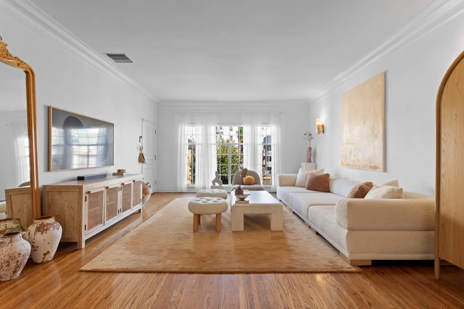 $749,000 | 3348 James M Wood Boulevard, Unit 10, Los Angeles, CA 90006