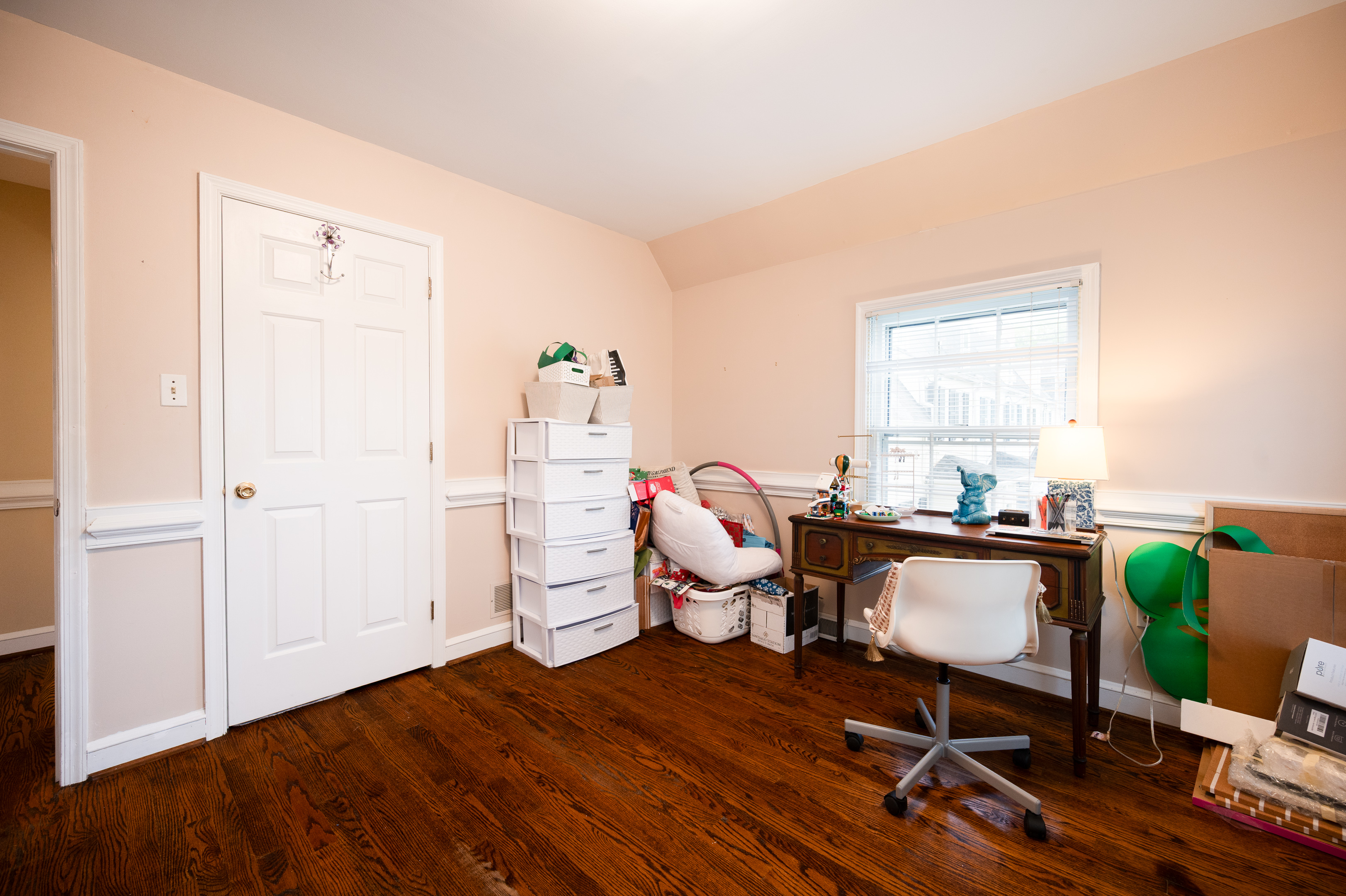 700 Blackshire Road Wilmington, DE 19805 - Photo 31 of 40 a room with furniture and a wooden floor