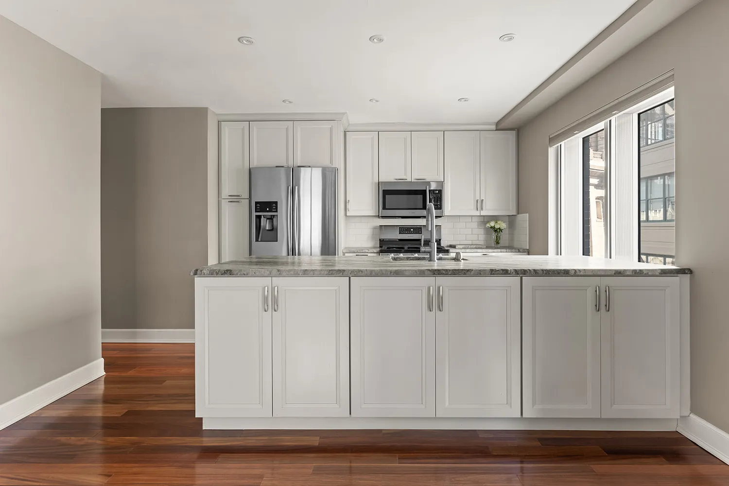 $999,000 | 133 Water Street, Unit 8E | DUMBO