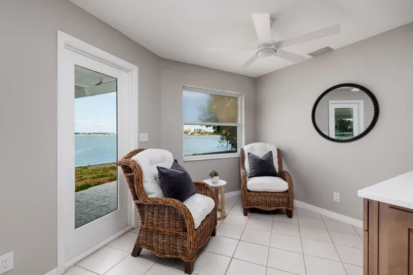 $995,000 | 11055 4th Street East, Treasure Island, FL 33706