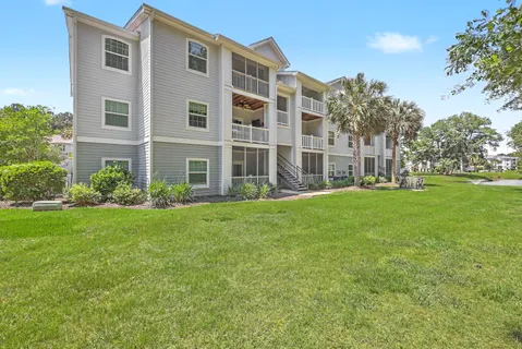 $339,975 | 1300 Park W Boulevard, Unit 824, Mount Pleasant, SC 29466