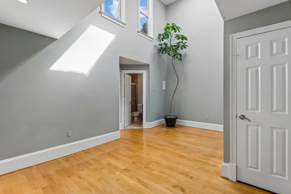 $9,500 | 1343 Q Street Northwest, Unit B, Washington, DC 20009