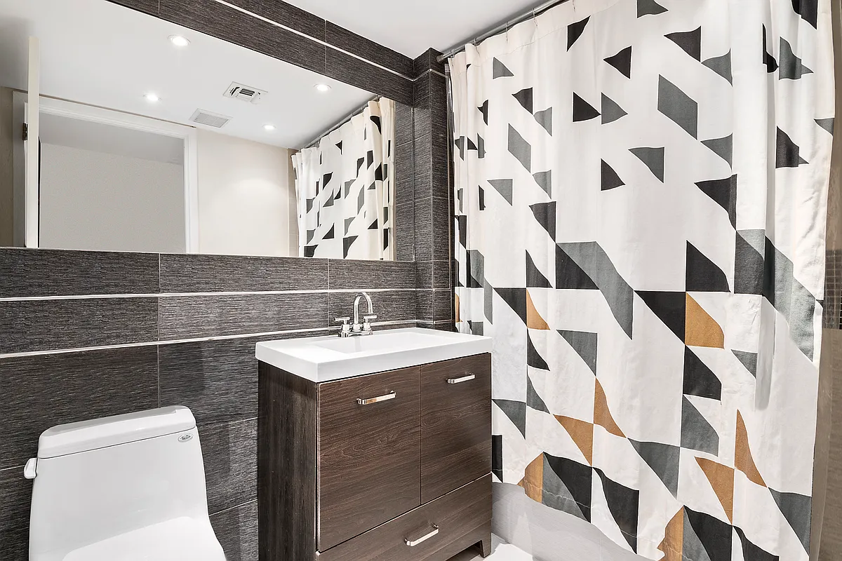 113 South 2nd Street, Unit 1A Brooklyn, NY 11249 - Photo 6 of 9