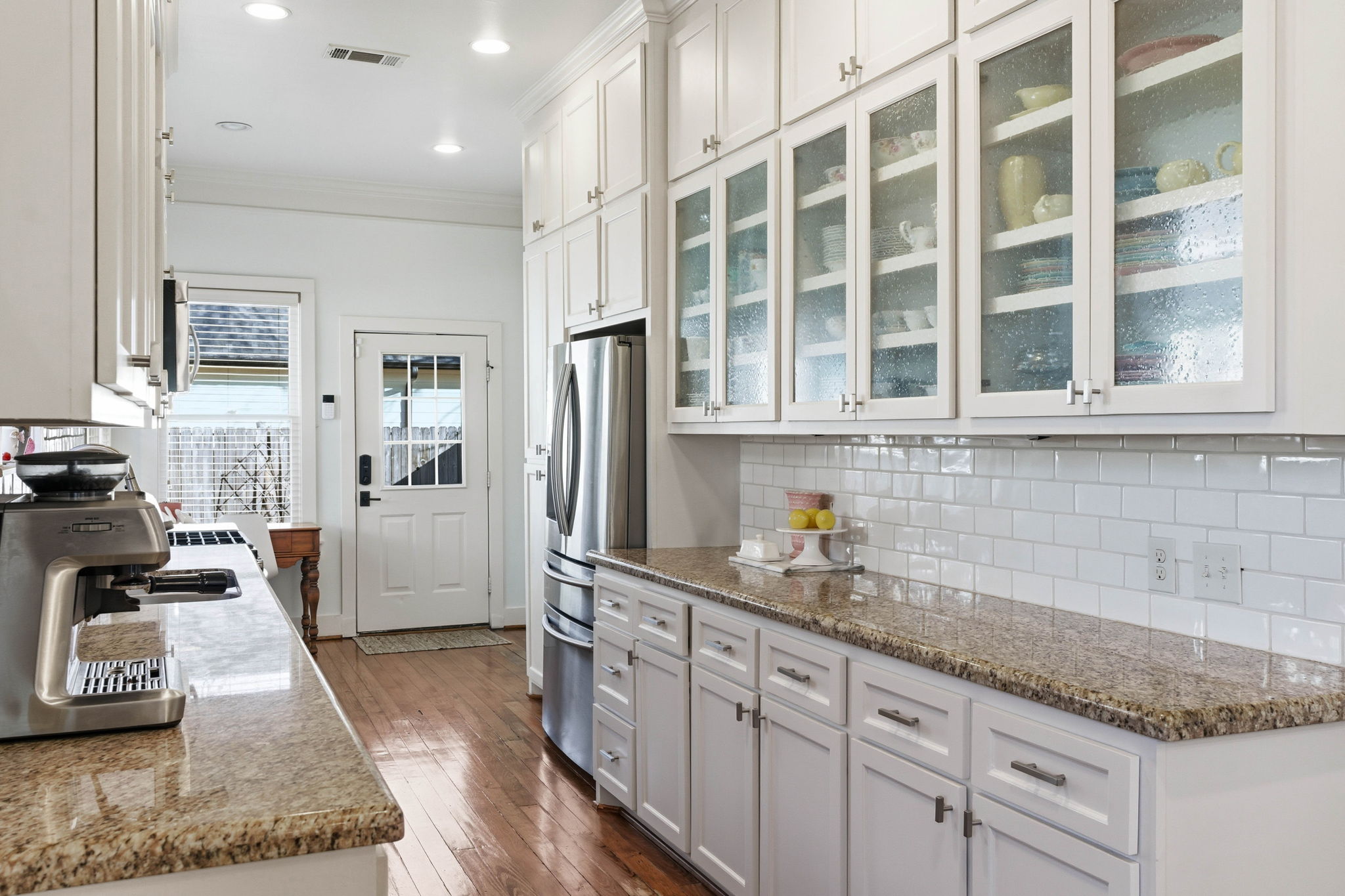 727 East 25th Street Houston, TX 77008 - Photo 11 of 29