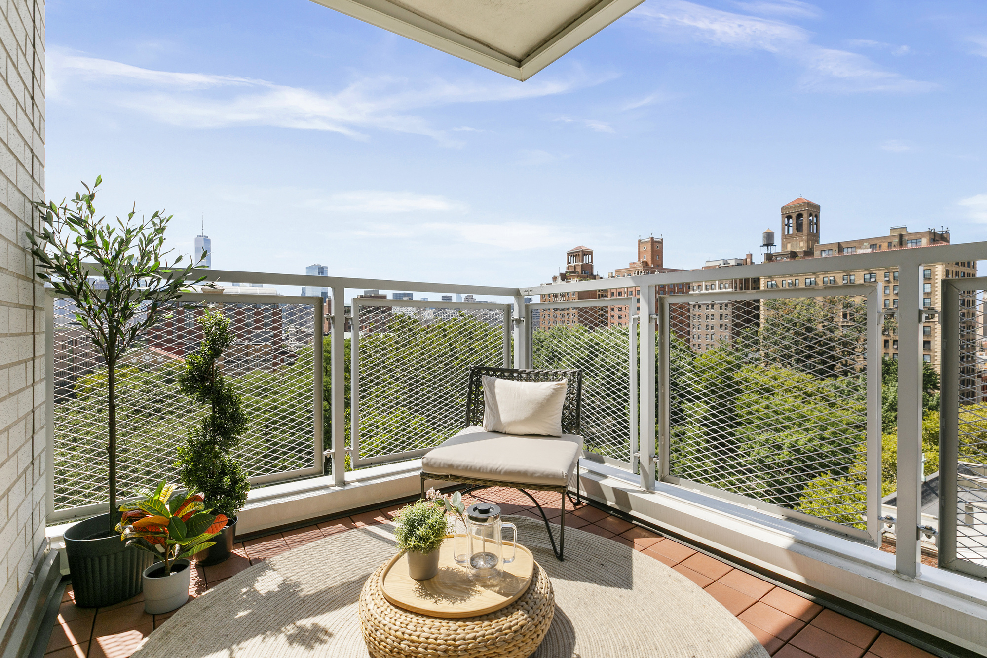 2 5th Avenue, Unit 11G Manhattan, NY 10011 - Photo 4 of 17 Gallery Image 4
