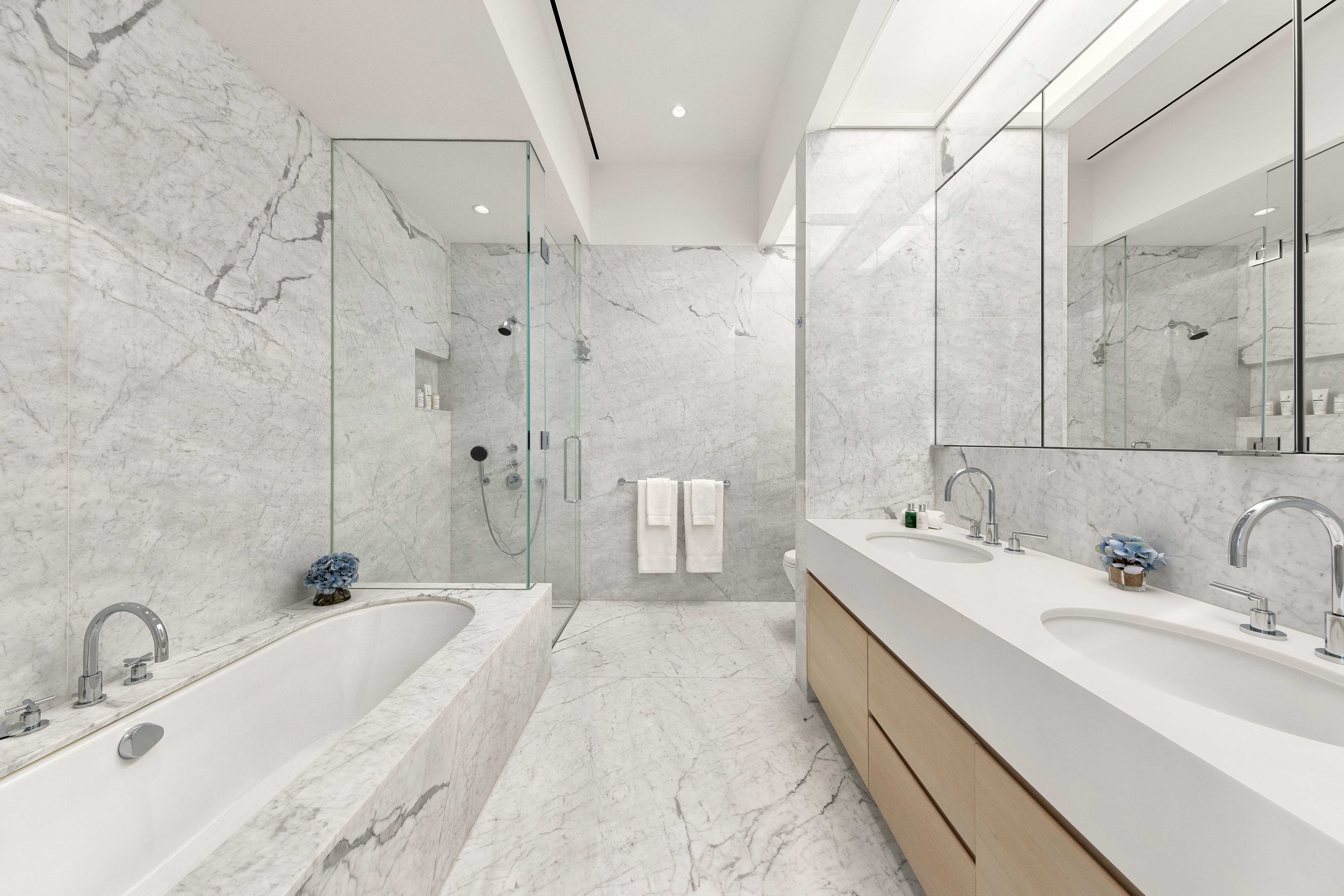 432 Park Avenue, Unit 55A Manhattan, NY 10022 - Photo 10 of 15