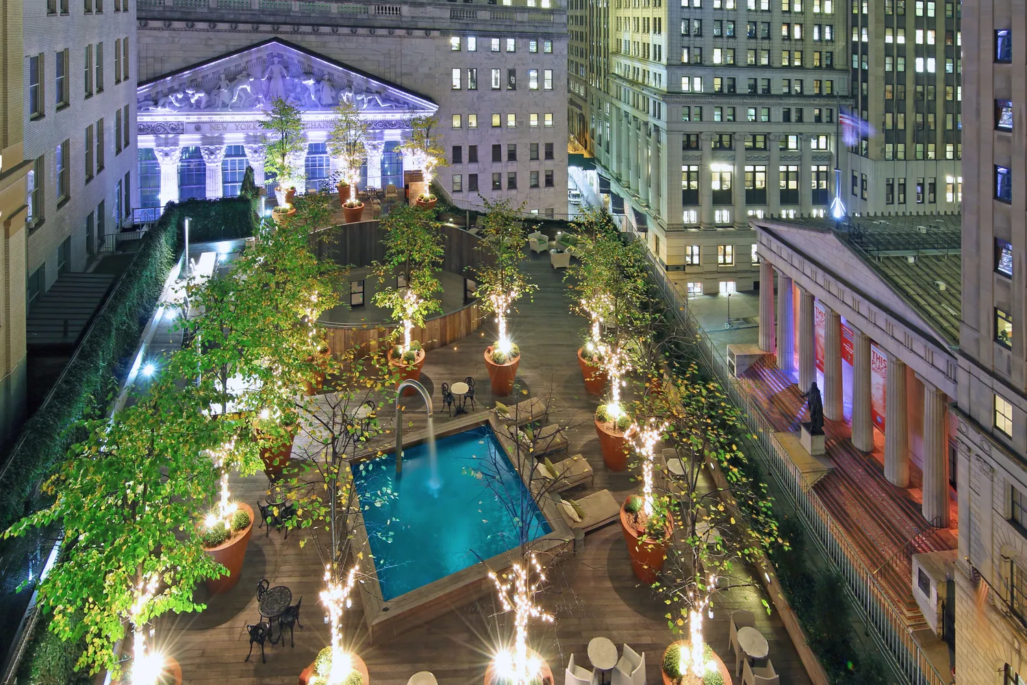 a large building with a outdoor space