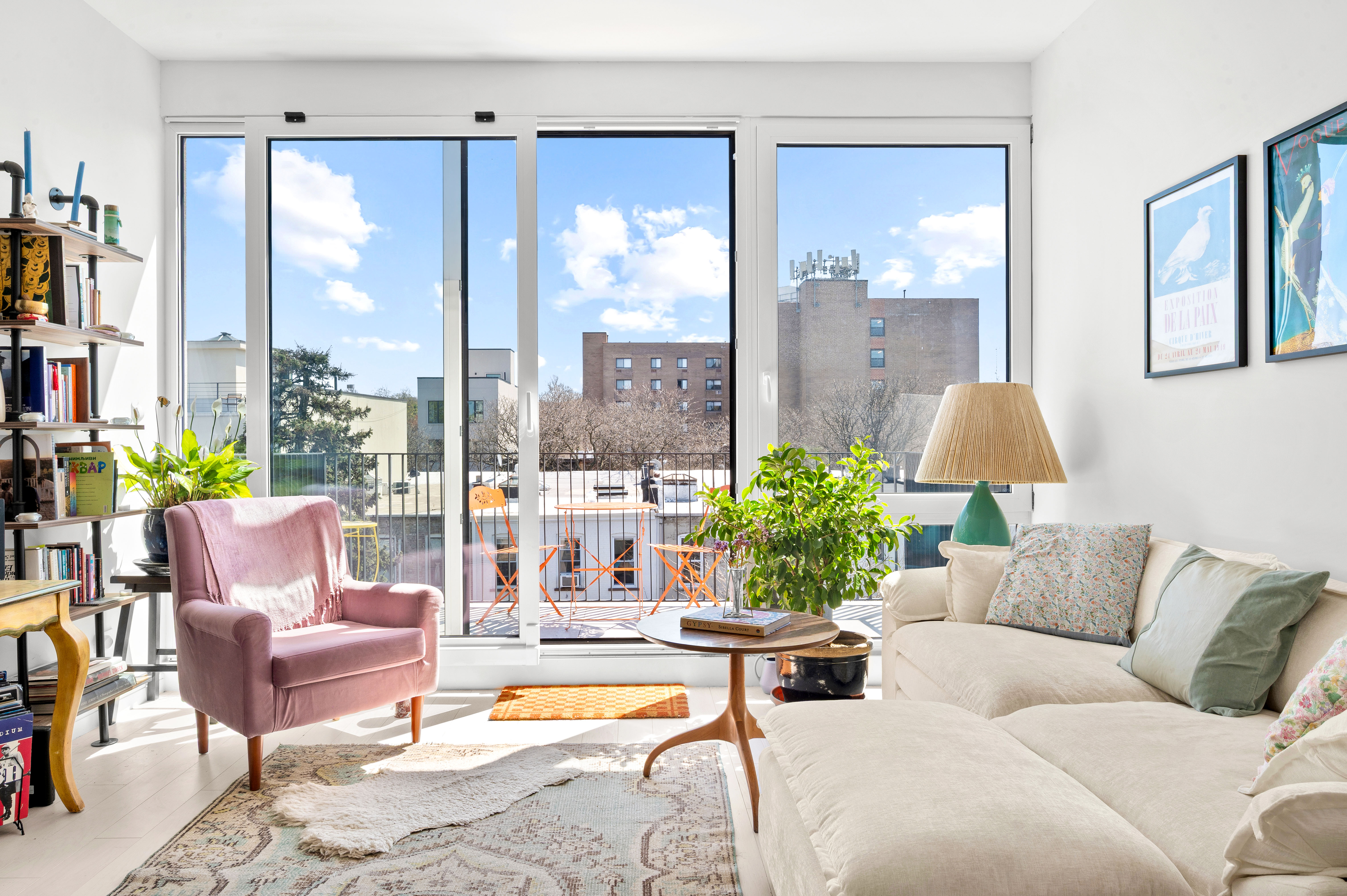 112 Cooper Street, Unit 4B Brooklyn, NY 11207 - Photo 2 of 17 Gallery Image 2