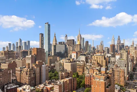 $950,000 | 201 East 17th Street, Unit 30F | Gramercy