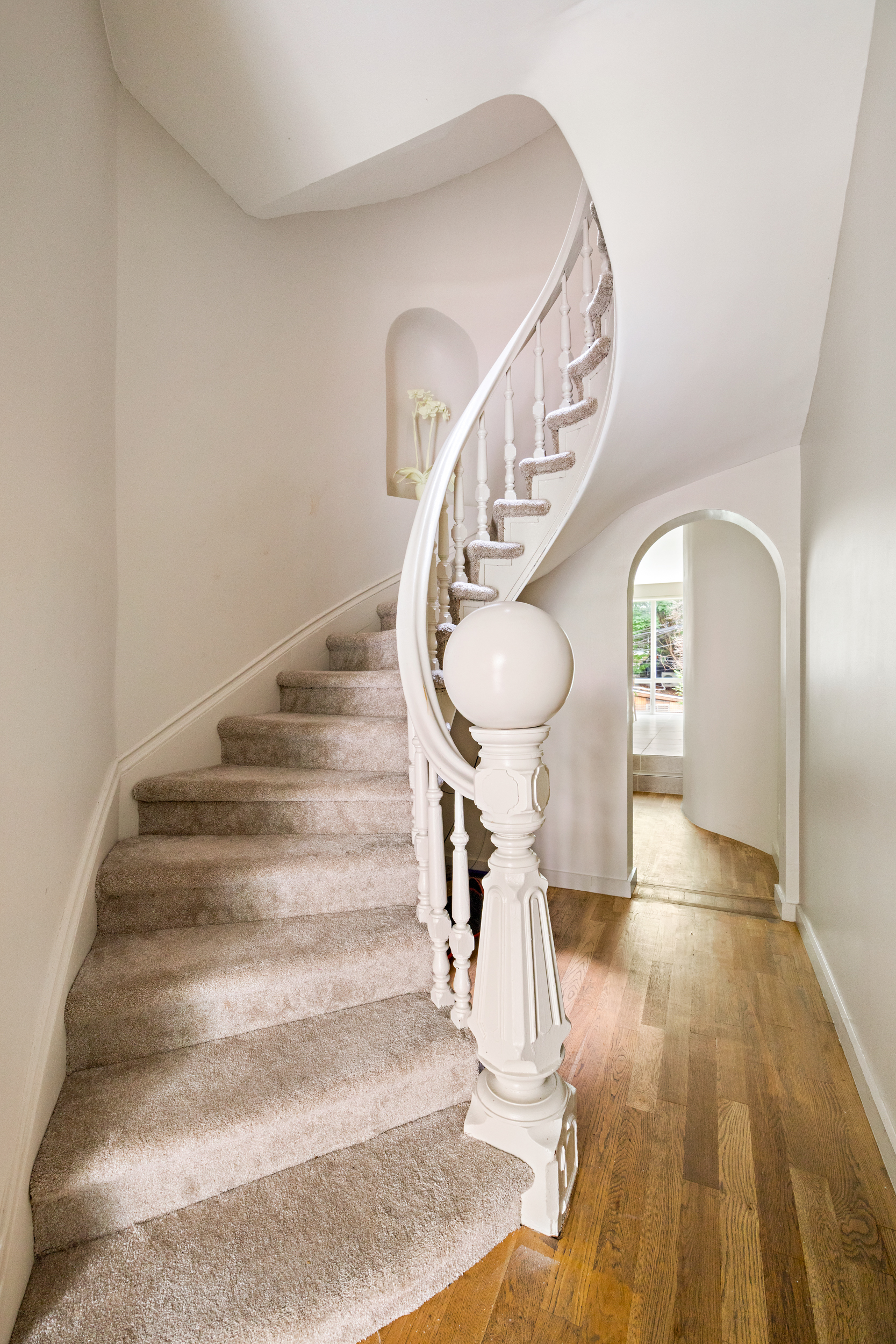 575 A Leonard Street Brooklyn, NY 11222 - Photo 3 of 22 Gallery Image 3