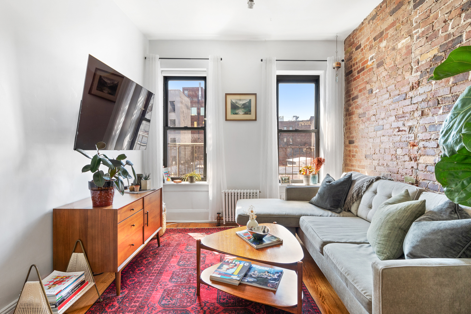 305 East 4th Street, Unit 4 Manhattan, NY 10009 - Photo 2 of 11