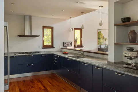 $4,000,000 | 10 Newell Street, Cambridge, MA 02140