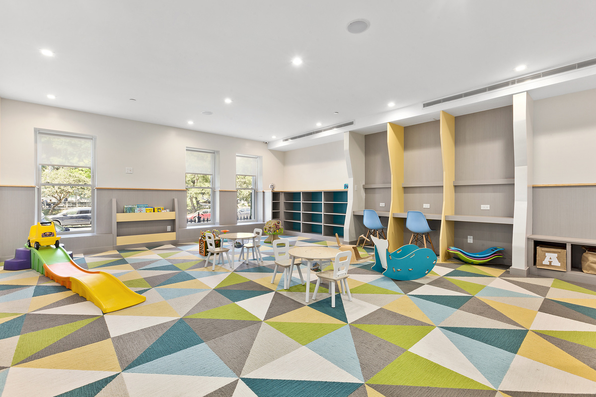 92 Morningside Avenue, Unit 3B Manhattan, NY 10027 - Photo 8 of 12