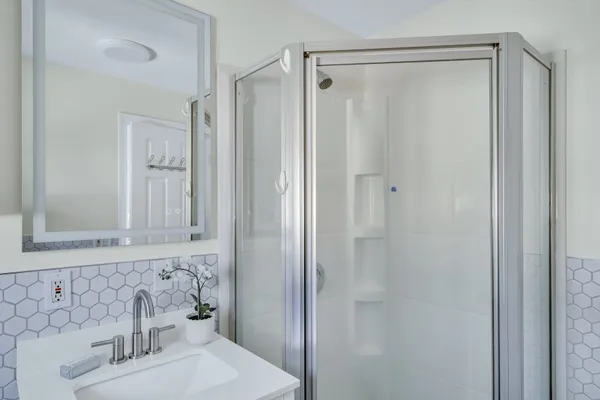 Contact Agent | 58-60 Elmwood Street, Unit 58, Somerville, MA 02144