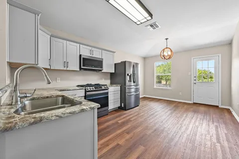 $270,000 | 250 Western Drive, Kyle, TX 78640