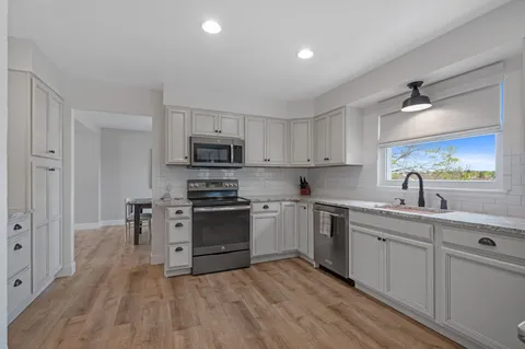 $960,000 | 9272 South Crestmore Way, Highlands Ranch, CO 80126
