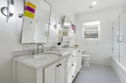 $1,050,000 | 2619 Greene Avenue, Fort Worth, TX 76109